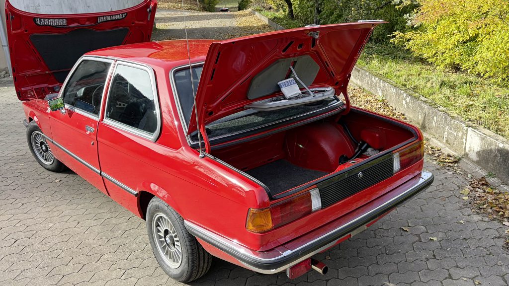 08-BMW-320i-rot-FINAL