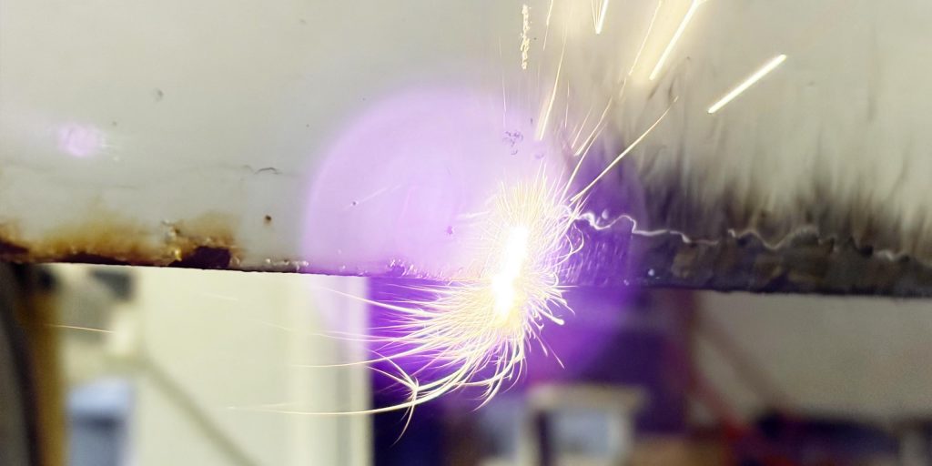 Laser Entrostung und Entlackung